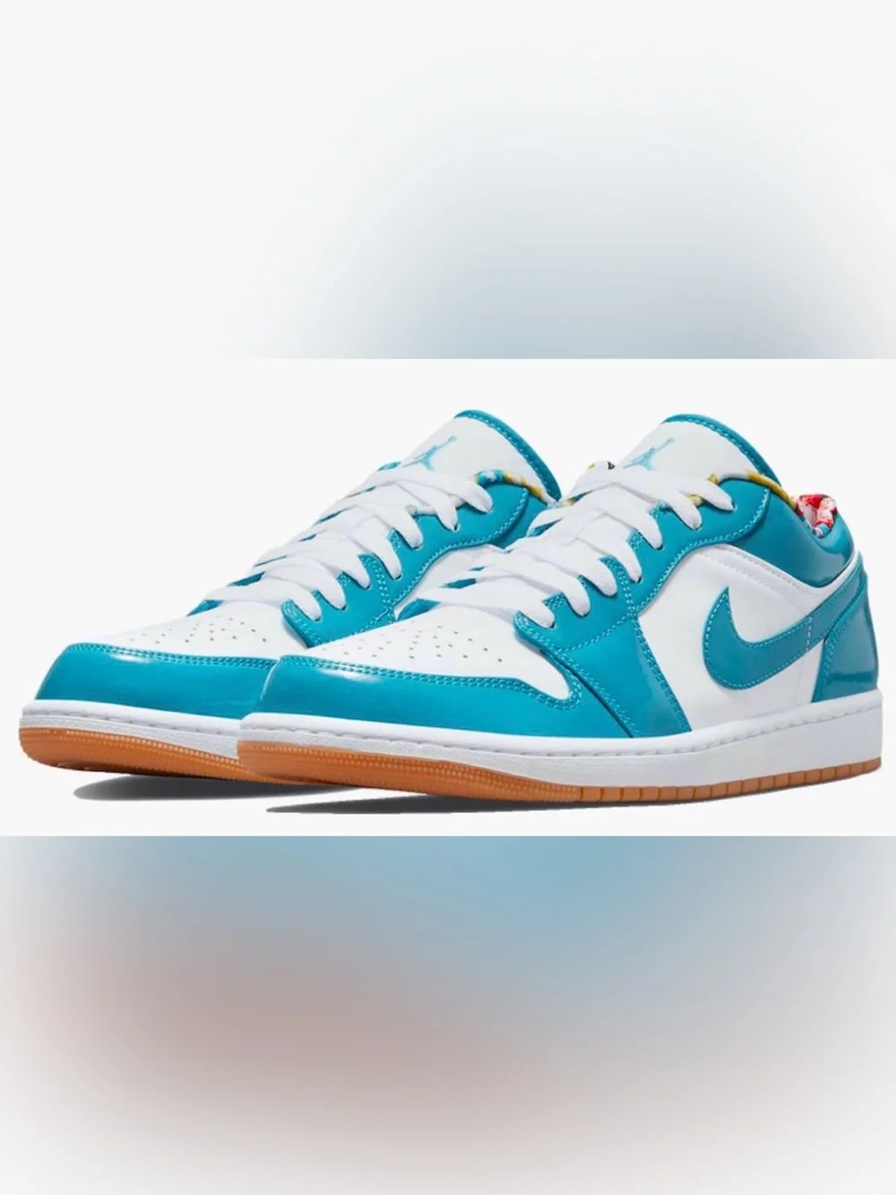 Nike Low-Top Sneakers — White & Teal Barcelona Air Jordan
